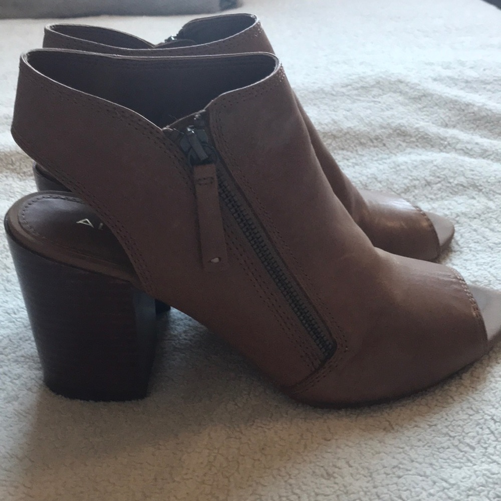 ALDO heeled sandal with zipper